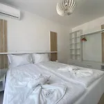 Aparthotel The Paradise 3*