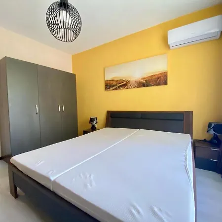 The Paradise Приморско