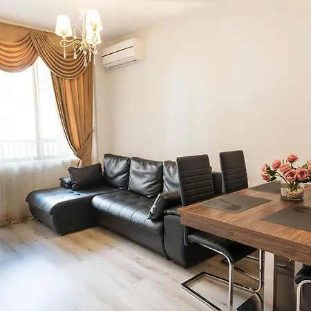 The Paradise 아파트호텔 프리모르스코