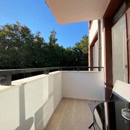 The Paradise 아파트호텔 3*