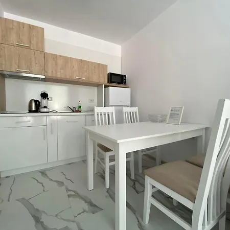 The Paradise 프리모르스코